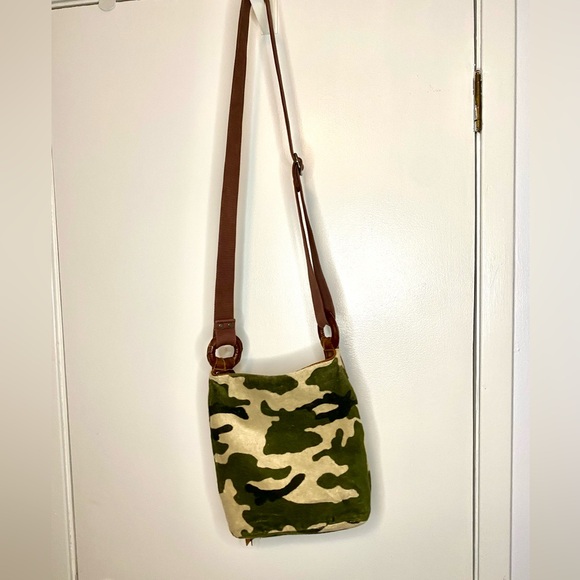 Vintage Y2K Juicy Couture crossbody - Picture 4 of 11